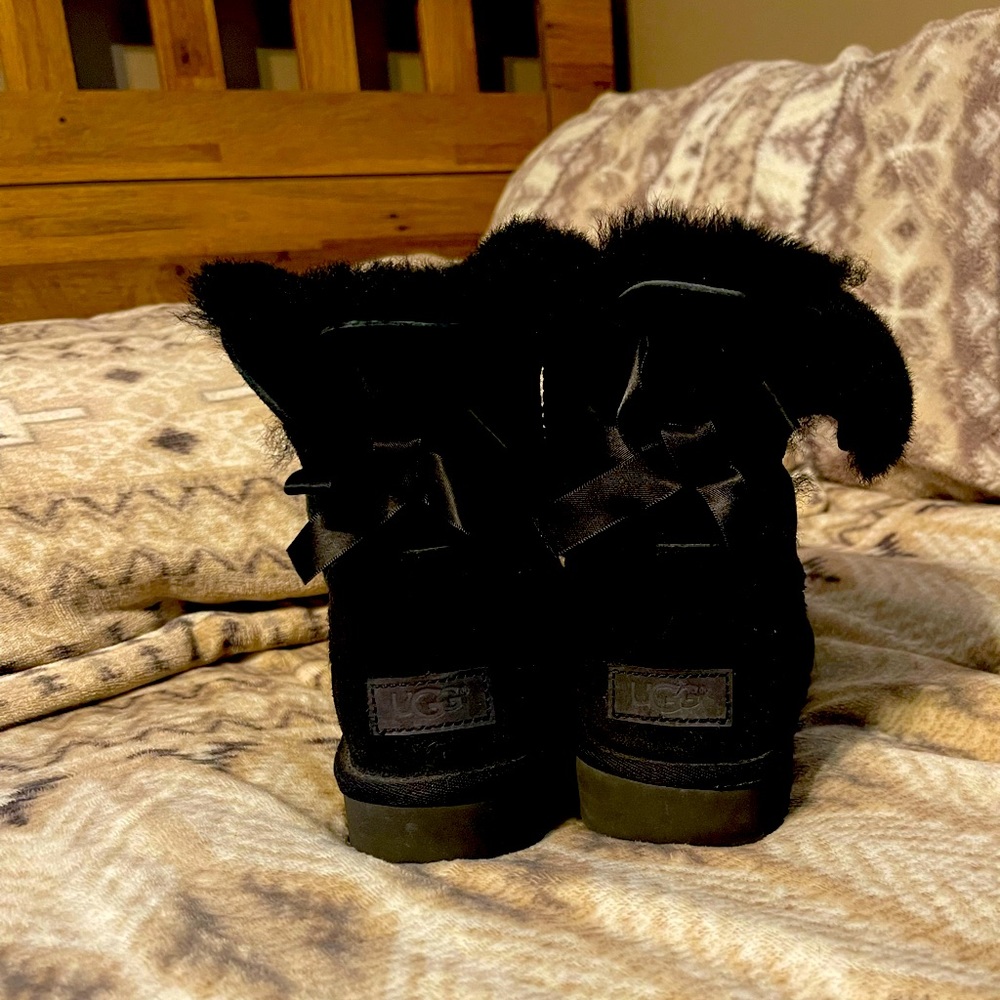 Ugg womans Mini Bailey Bow II